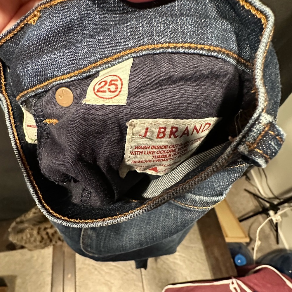Blue Jeans - Picture 3 of 3